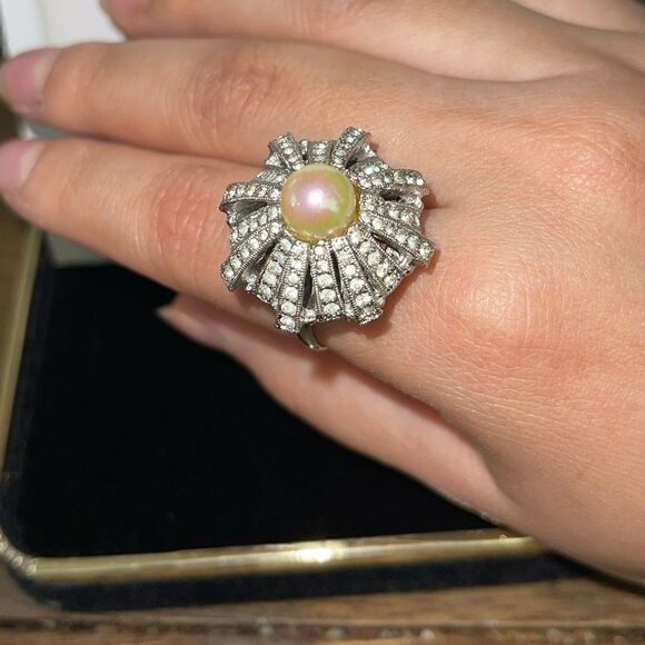VINTAGE costume faux pearl ring - Picture 1 of 6